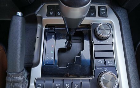 Toyota Land Cruiser 200, 2016 год, 5 690 000 рублей, 27 фотография