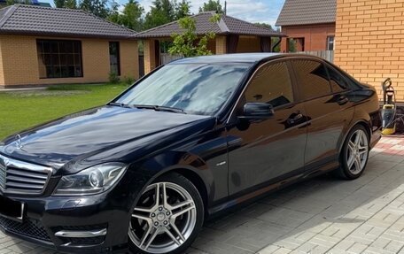 Mercedes-Benz C-Класс, 2012 год, 1 300 000 рублей, 1 фотография