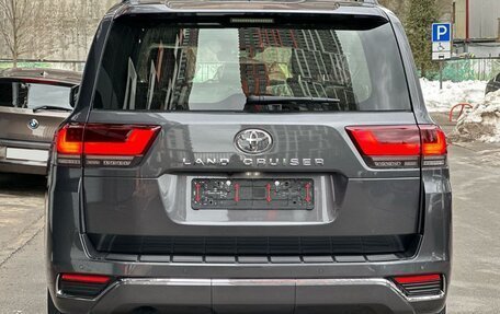 Toyota Land Cruiser, 2024 год, 13 700 000 рублей, 4 фотография