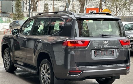 Toyota Land Cruiser, 2024 год, 13 700 000 рублей, 3 фотография