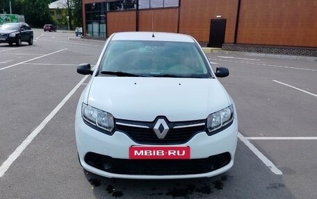 Renault Logan II, 2017 год, 600 000 рублей, 5 фотография