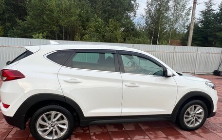 Hyundai Tucson III, 2017 год, 2 200 000 рублей, 40 фотография