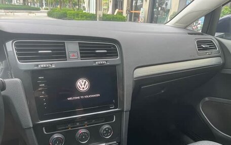Volkswagen Golf VII, 2020 год, 1 750 000 рублей, 15 фотография