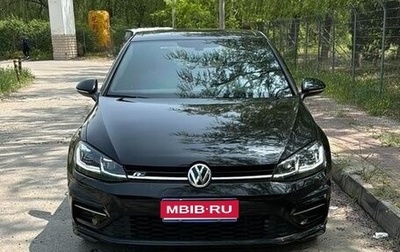 Volkswagen Golf VIII, 2021 год, 1 650 000 рублей, 1 фотография