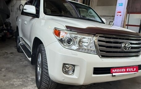Toyota Land Cruiser 200, 2015 год, 5 200 000 рублей, 2 фотография
