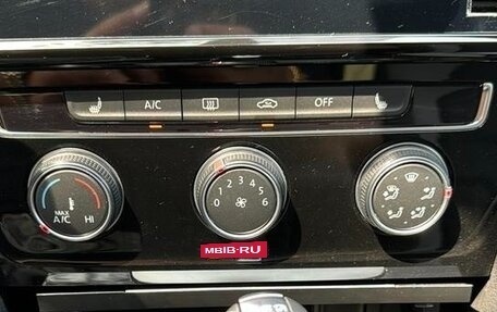 Volkswagen Golf VIII, 2021 год, 1 650 000 рублей, 17 фотография
