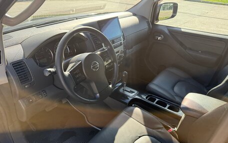 Nissan Pathfinder, 2007 год, 840 000 рублей, 10 фотография