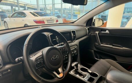 KIA Sportage IV рестайлинг, 2018 год, 2 179 900 рублей, 9 фотография