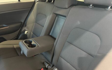 KIA Sportage IV рестайлинг, 2018 год, 2 179 900 рублей, 12 фотография