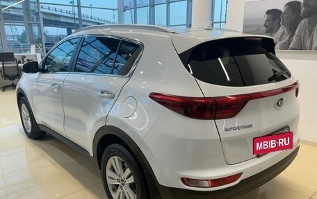 KIA Sportage IV рестайлинг, 2018 год, 2 179 900 рублей, 4 фотография