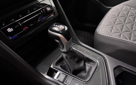 Volkswagen Tiguan II, 2022 год, 2 220 000 рублей, 12 фотография