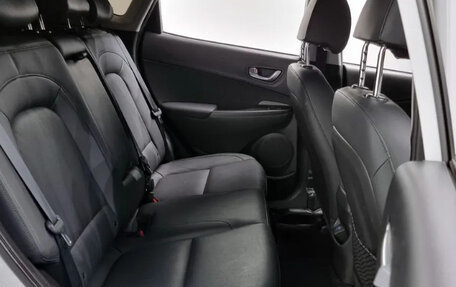 Hyundai Kona I, 2022 год, 1 460 000 рублей, 9 фотография