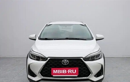 Toyota Yaris XP150 рестайлинг, 2021 год, 1 076 533 рублей, 2 фотография