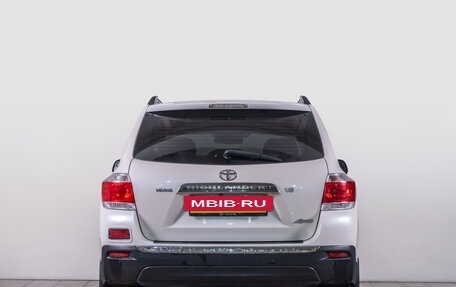 Toyota Highlander III, 2011 год, 1 799 000 рублей, 3 фотография