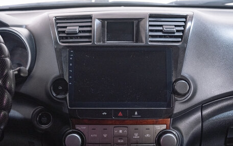 Toyota Highlander III, 2011 год, 1 799 000 рублей, 16 фотография
