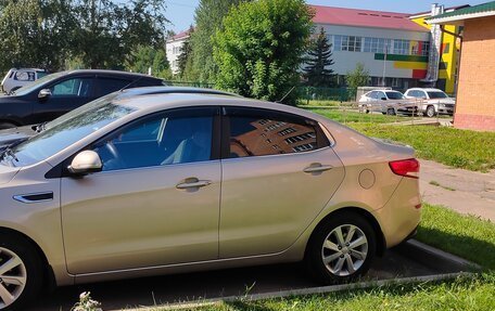 KIA Rio III рестайлинг, 2015 год, 1 000 000 рублей, 3 фотография