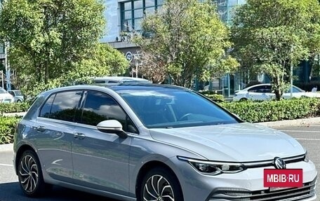 Volkswagen Golf VIII, 2021 год, 1 400 325 рублей, 3 фотография