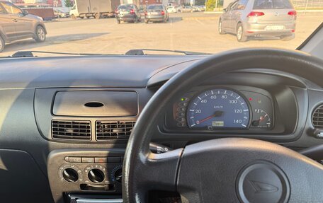 Daihatsu Mira VI, 2002 год, 165 000 рублей, 10 фотография