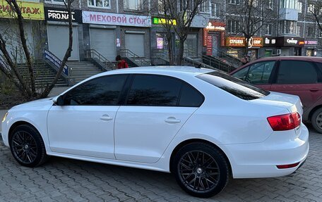 Volkswagen Jetta VI, 2012 год, 1 250 000 рублей, 6 фотография