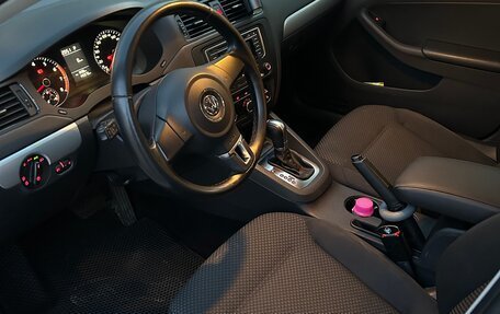 Volkswagen Jetta VI, 2012 год, 1 250 000 рублей, 7 фотография