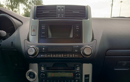 Toyota Land Cruiser Prado 150 рестайлинг 2, 2010 год, 2 695 000 рублей, 18 фотография