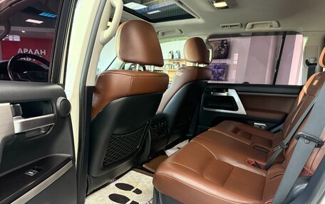Toyota Land Cruiser 200, 2016 год, 5 300 000 рублей, 8 фотография