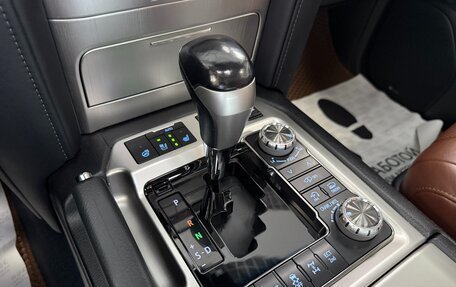 Toyota Land Cruiser 200, 2016 год, 5 300 000 рублей, 33 фотография