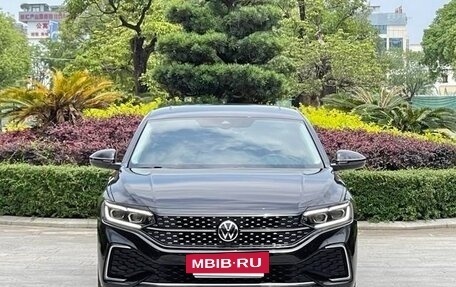 Volkswagen Passat B8 рестайлинг, 2022 год, 1 698 000 рублей, 2 фотография