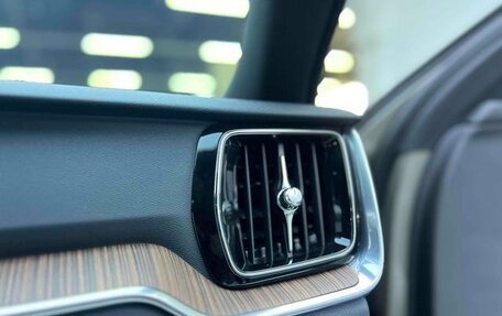 Volvo S60 III, 2022 год, 2 650 000 рублей, 18 фотография