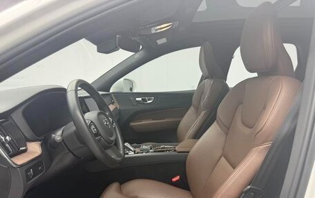 Volvo XC60 II, 2022 год, 3 250 000 рублей, 8 фотография