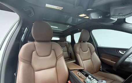 Volvo XC60 II, 2022 год, 3 250 000 рублей, 10 фотография