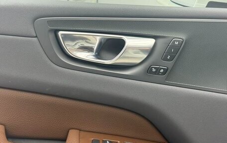 Volvo XC60 II, 2022 год, 3 250 000 рублей, 20 фотография