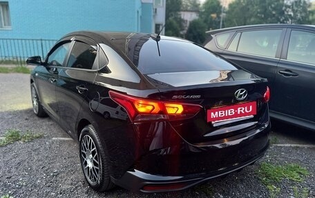 Hyundai Solaris II рестайлинг, 2021 год, 1 700 000 рублей, 10 фотография