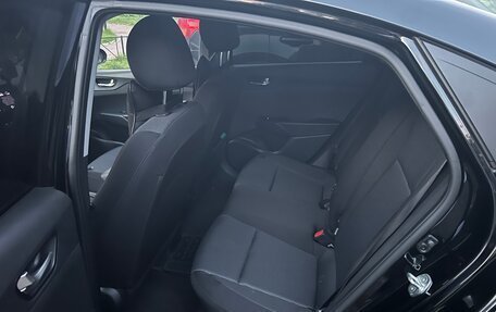Hyundai Solaris II рестайлинг, 2021 год, 1 700 000 рублей, 29 фотография