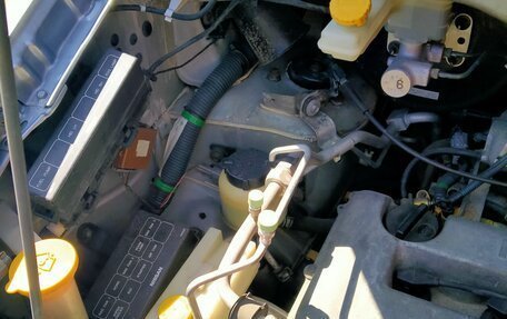 Nissan Serena II, 1999 год, 780 000 рублей, 14 фотография