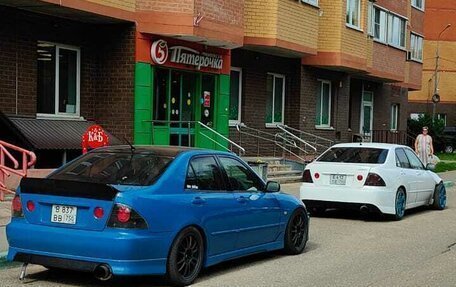 Toyota Altezza, 2000 год, 1 150 000 рублей, 11 фотография