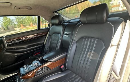 Genesis G90 I рестайлинг, 2016 год, 1 070 000 рублей, 13 фотография