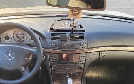 Mercedes-Benz E-Класс, 2005 год, 1 100 000 рублей, 9 фотография
