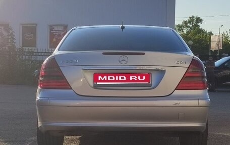 Mercedes-Benz E-Класс, 2005 год, 1 100 000 рублей, 6 фотография