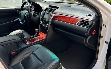 Toyota Camry, 2012 год, 1 800 000 рублей, 12 фотография