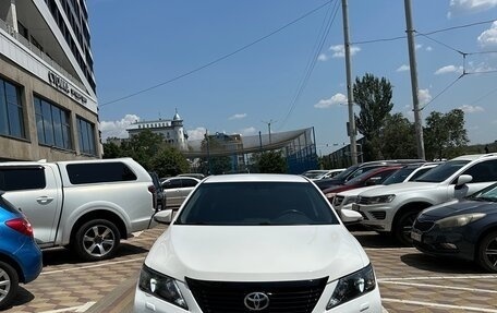 Toyota Camry, 2012 год, 1 800 000 рублей, 2 фотография