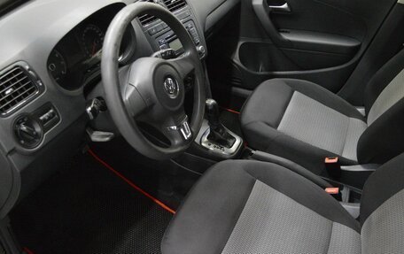 Volkswagen Polo VI (EU Market), 2010 год, 650 000 рублей, 10 фотография