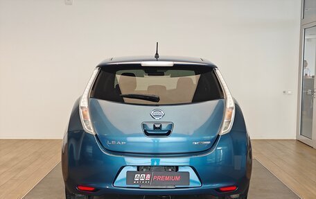 Nissan Leaf I, 2017 год, 590 000 рублей, 2 фотография
