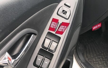 Hyundai ix35 I рестайлинг, 2013 год, 1 210 000 рублей, 13 фотография