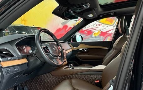 Volvo XC90 II рестайлинг, 2022 год, 3 650 000 рублей, 8 фотография