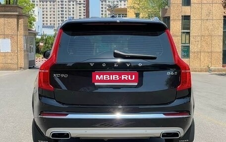 Volvo XC90 II рестайлинг, 2022 год, 3 650 000 рублей, 4 фотография