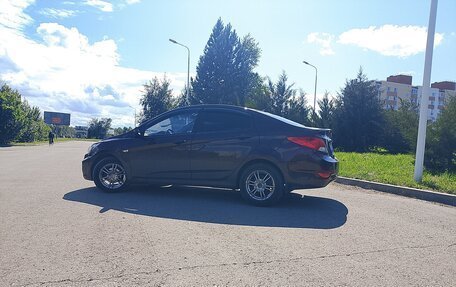 Hyundai Solaris II рестайлинг, 2012 год, 720 000 рублей, 5 фотография