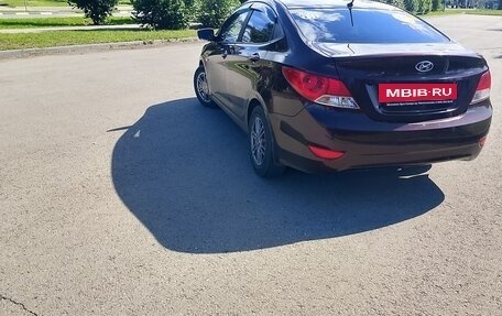 Hyundai Solaris II рестайлинг, 2012 год, 720 000 рублей, 4 фотография