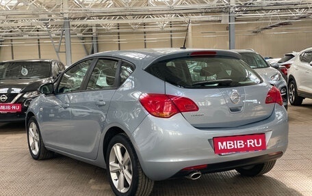 Opel Astra J, 2011 год, 785 000 рублей, 7 фотография