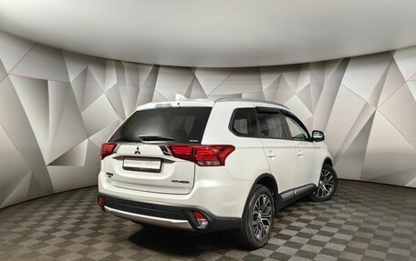 Mitsubishi Outlander III рестайлинг 3, 2018 год, 2 135 000 рублей, 2 фотография